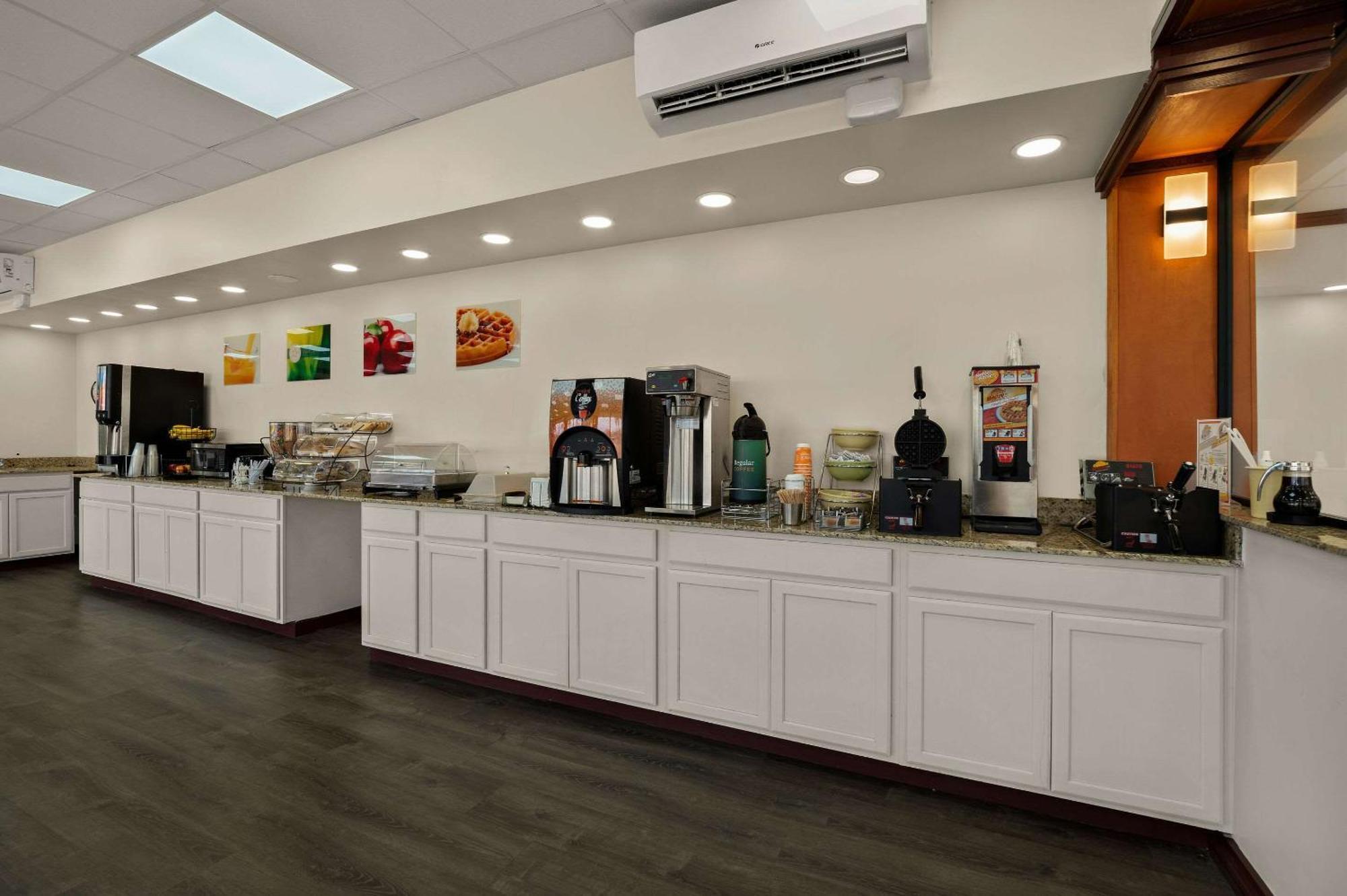 Econo Lodge Yemassee Esterno foto