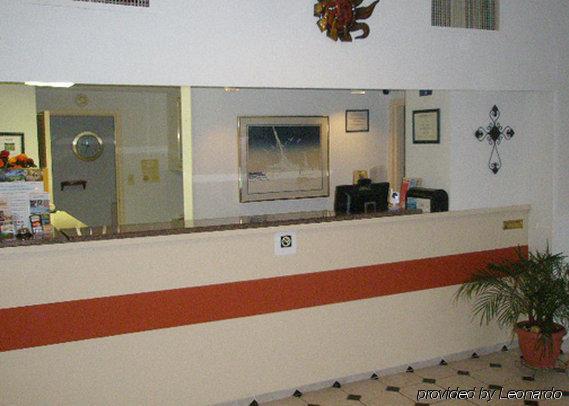 Econo Lodge Yemassee Interno foto